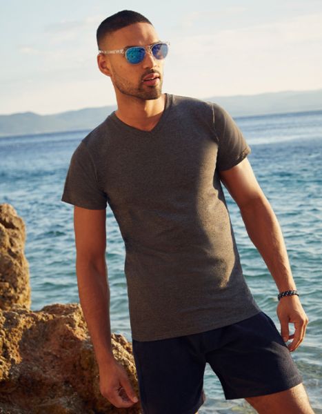 Valueweight V-Neck T-shirt, Fruit of the Loom